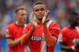 Carlton Morris Town scorer