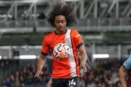 Tahith Chong has a hair raising moment