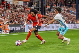 Tahith Chong goes past Luca Koleosho