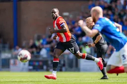 Pelly Ruddock Mpanzu watches the ball