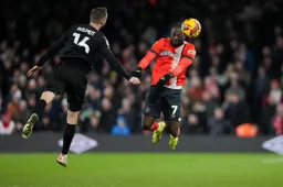 Victor Moses heads forward
