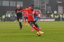 Isaiah Jones bursts through