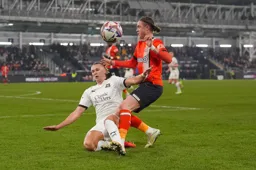 Thelo Aasgaard is beaten to the ball