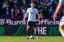 Kal Naismith on the ball