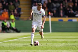Carlton Morris advances down the wing