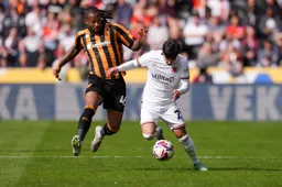 Liam Walsh gets his head down