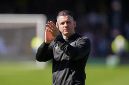 Matt Bloomfield applauds the fans