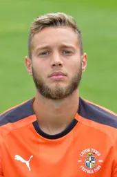Eunan O'Kane 2018-2019 Headshot Home Kit
