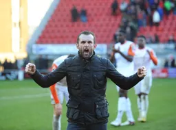 post match celebrations 2015-2016