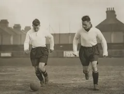 Arthur Mills, Tom Tait