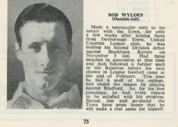 Bobby Wyldes Luton News Handbook 1950-51