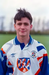 Ceri Hughes 8