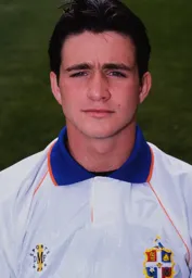 Ceri Hughes 9