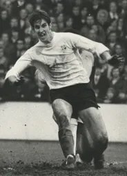 Chris Nicholl 9
