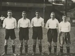 Joe Daly, Jimmy Yardley, Andy Rennie, Jimmy Drinnan, Lewis Bedford (2)