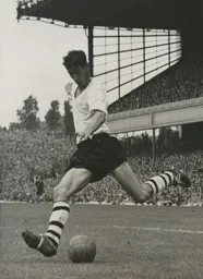 John Groves 13