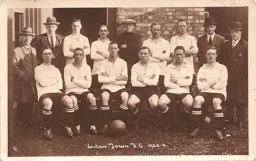 Luton Town Team Photo 1923-24