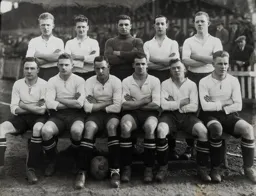 Luton Town Team Photo 1928-29