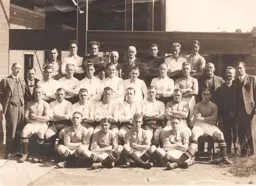 Luton Town Team Photo 1930-31 4