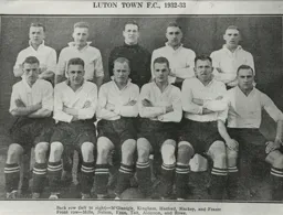 Luton Town Team Photo 1932-33 3