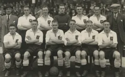 Luton Town Team Photo 1936-37 12