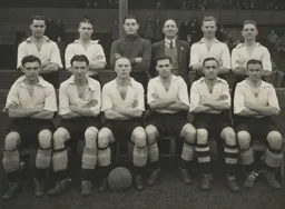 Luton Town Team Photo 1941-42