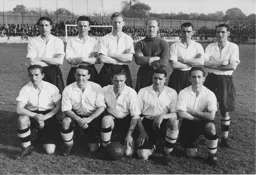 Luton Town Team Photo 1948-49 2