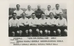 Luton Town Team Photo 1948-49 4