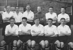 Luton Town Team Photo 1951-52 2