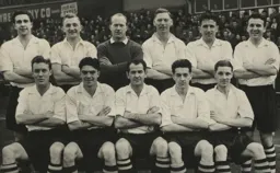 Luton Town Team Photo 1952-53 2