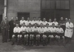 Luton Town Team Photo 1952-53 5