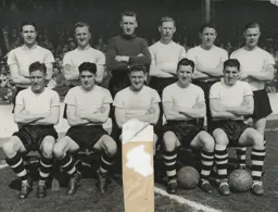 Luton Town Team Photo 1954-55 3