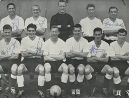 Luton Town Team Photo 1958-59 11