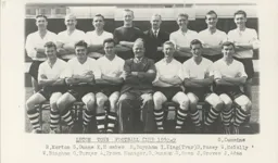 Luton Town Team Photo 1958-59 13
