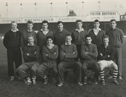 Luton Town Team Photo 1958-59 4