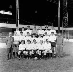 Luton Town Team Photo 1966-67 3