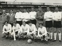 Luton Town Team Photo 1967-68 11