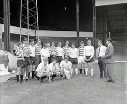 Luton Town Team Photo 1967-68 6
