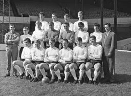 Luton Town Team Photo 1968-69 6