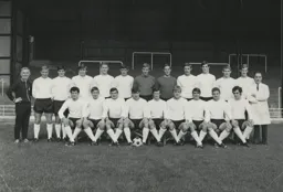 Luton Town Team Photo 1969-70 9