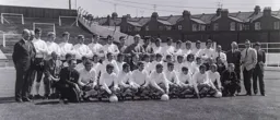 Luton Town Team Photo 1970-71 3
