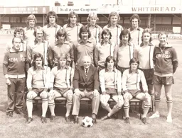 Luton Town Team Photo 1974-75