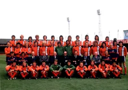 Luton Town Team Photo 1975-76 2