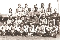 Luton Town Team Photo 1975-76