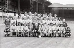 Luton Town Team Photo 1976-77 2