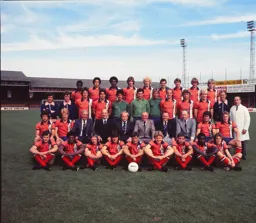 Luton Town Team Photo 1977-78 14