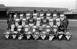 Luton Town Team Photo 1982-83 10