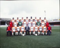 Luton Town Team Photo 1982-83 14