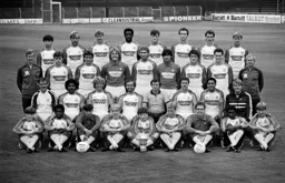 Luton Town Team Photo 1982-83 8