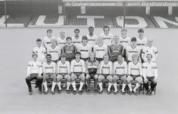 Luton Town Team Photo 1986-87 3